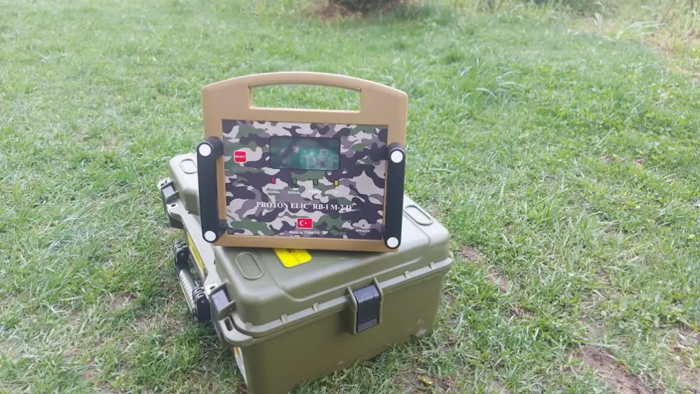 Assuva Dedektör ASSUVA Proton Elic RB-I M-2 IF Special Military Çok Sensörlü Yer Altı Görüntüleme Cihazı (Termal/Manyetik/Lidar, TT-140 Sensör, 3D/4D Uyumlu)